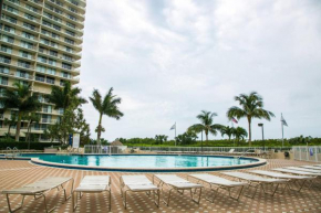Beachfront 18th Floor Condo with Spectacular Views